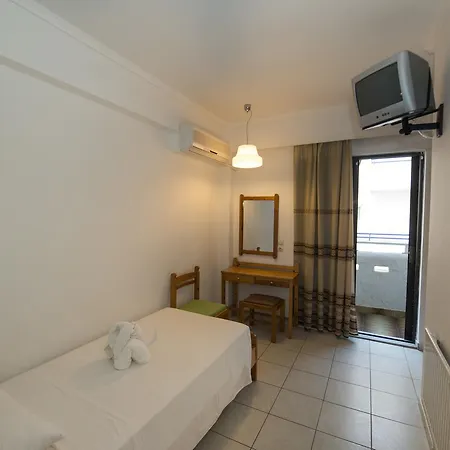 International 2* بلدة كوس