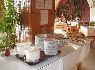 International 2* بلدة كوس