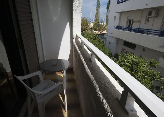 International Hotell 2*